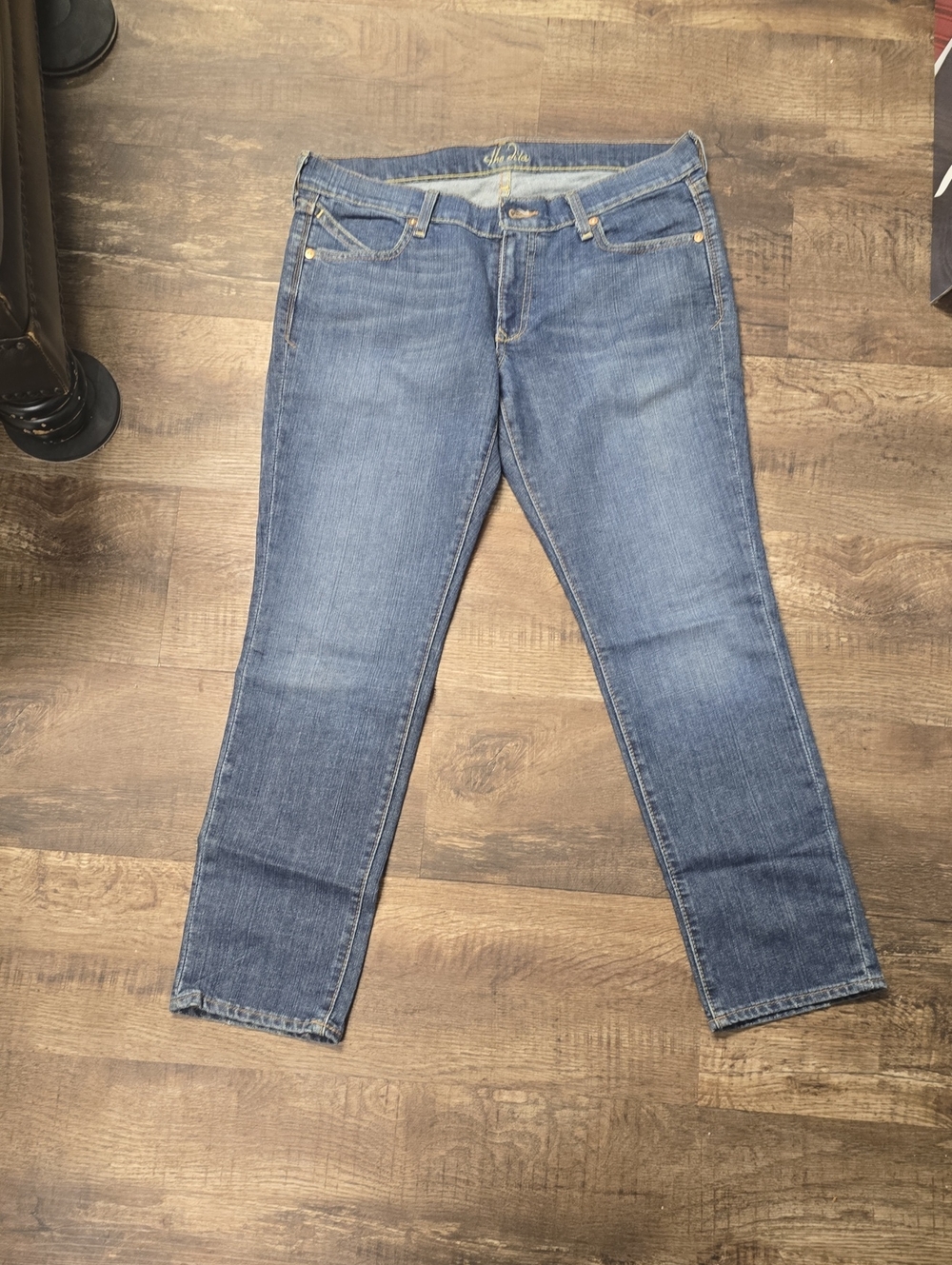 The Diva By Old Navy Women’s Blue Denim Jeans- Like New